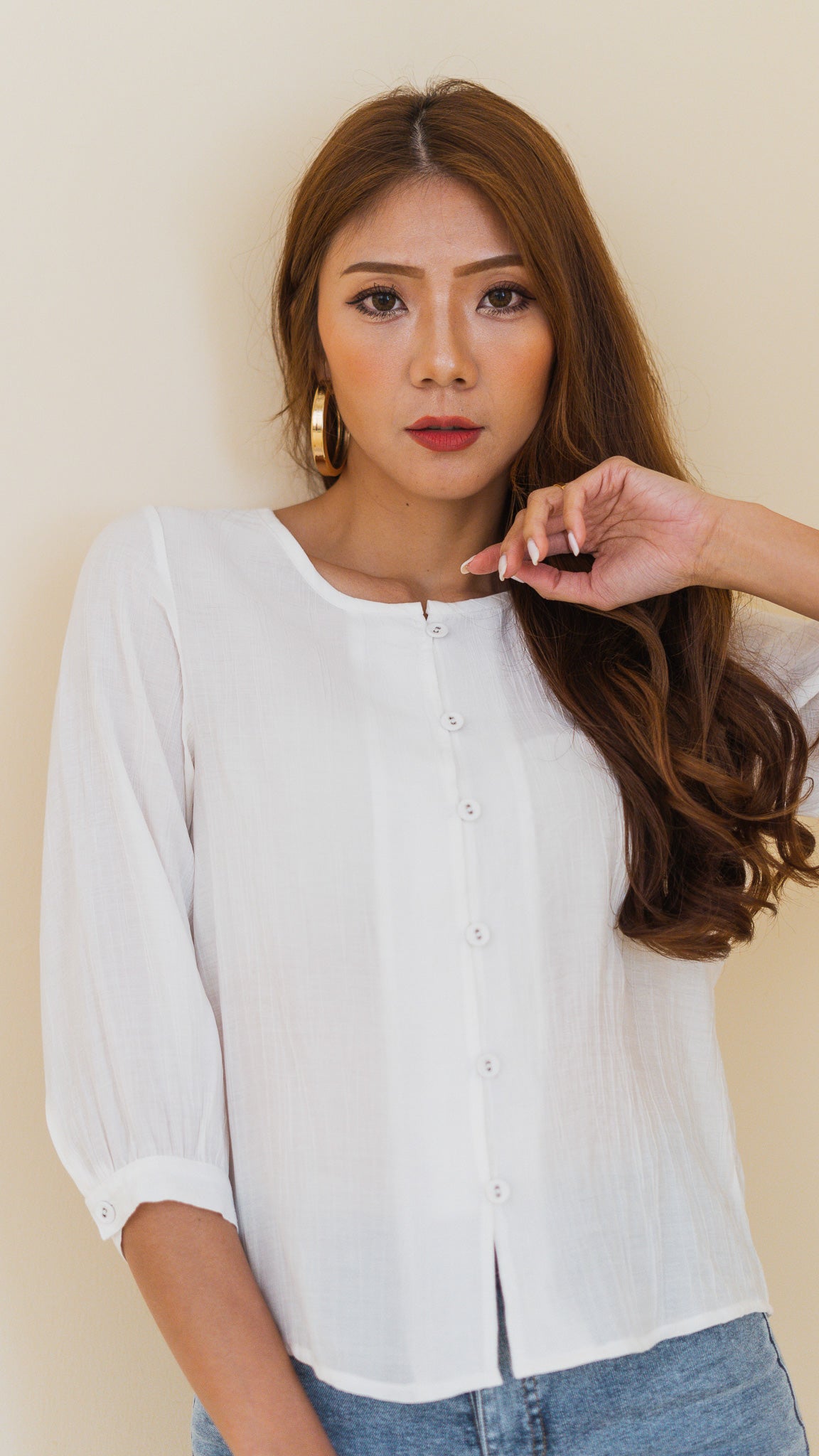 Kristie Relaxed Fit Blouse in White [ONLINE ONLY]