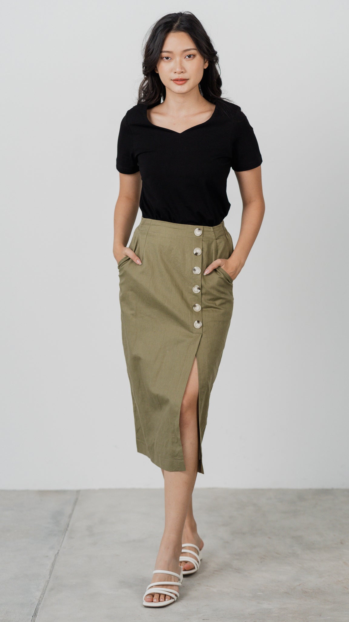Leia Slit Detail Linen Skirt in Army Green [ONLINE ONLY]